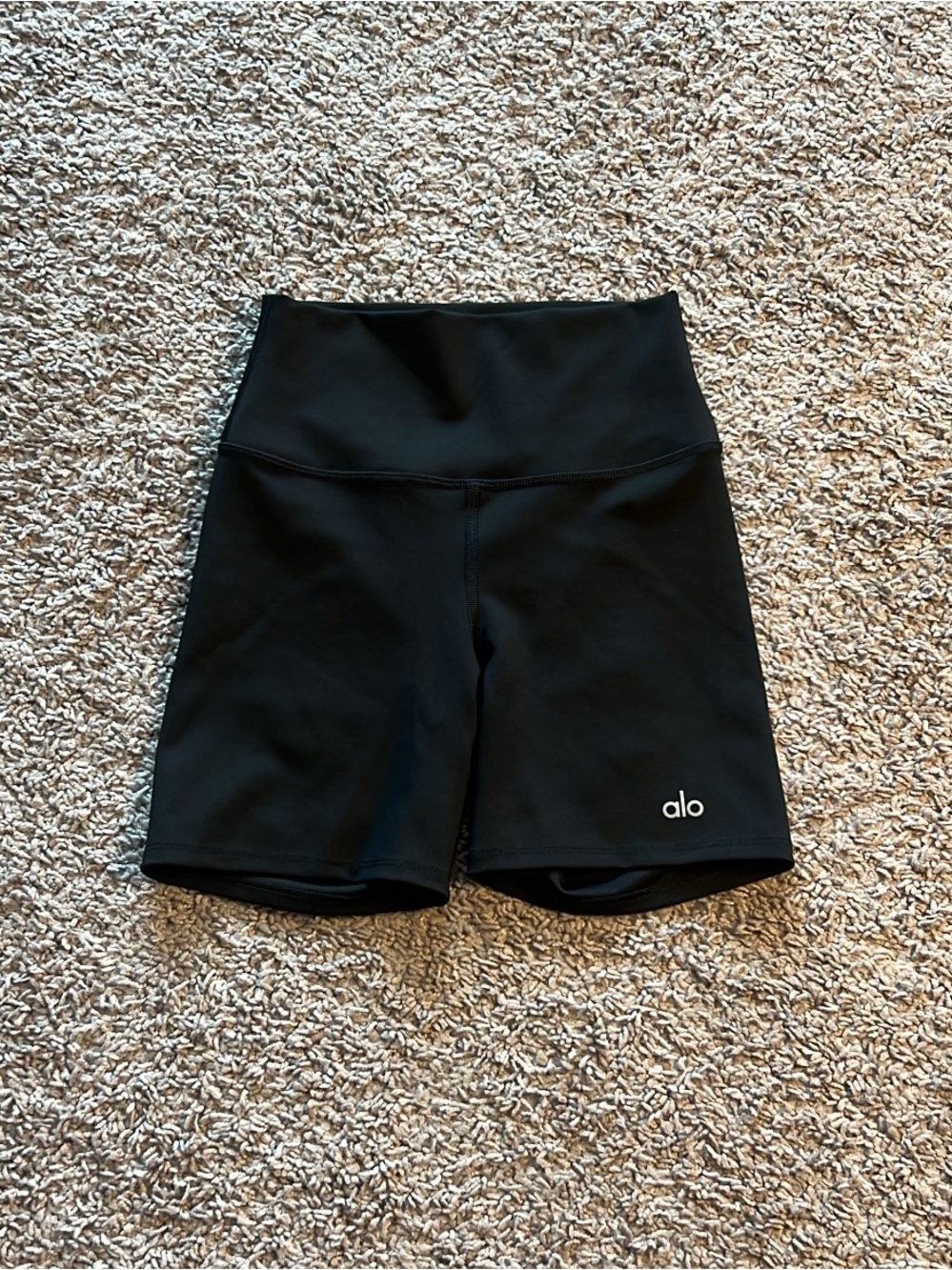 Black alo airlift bikers size XS 5”